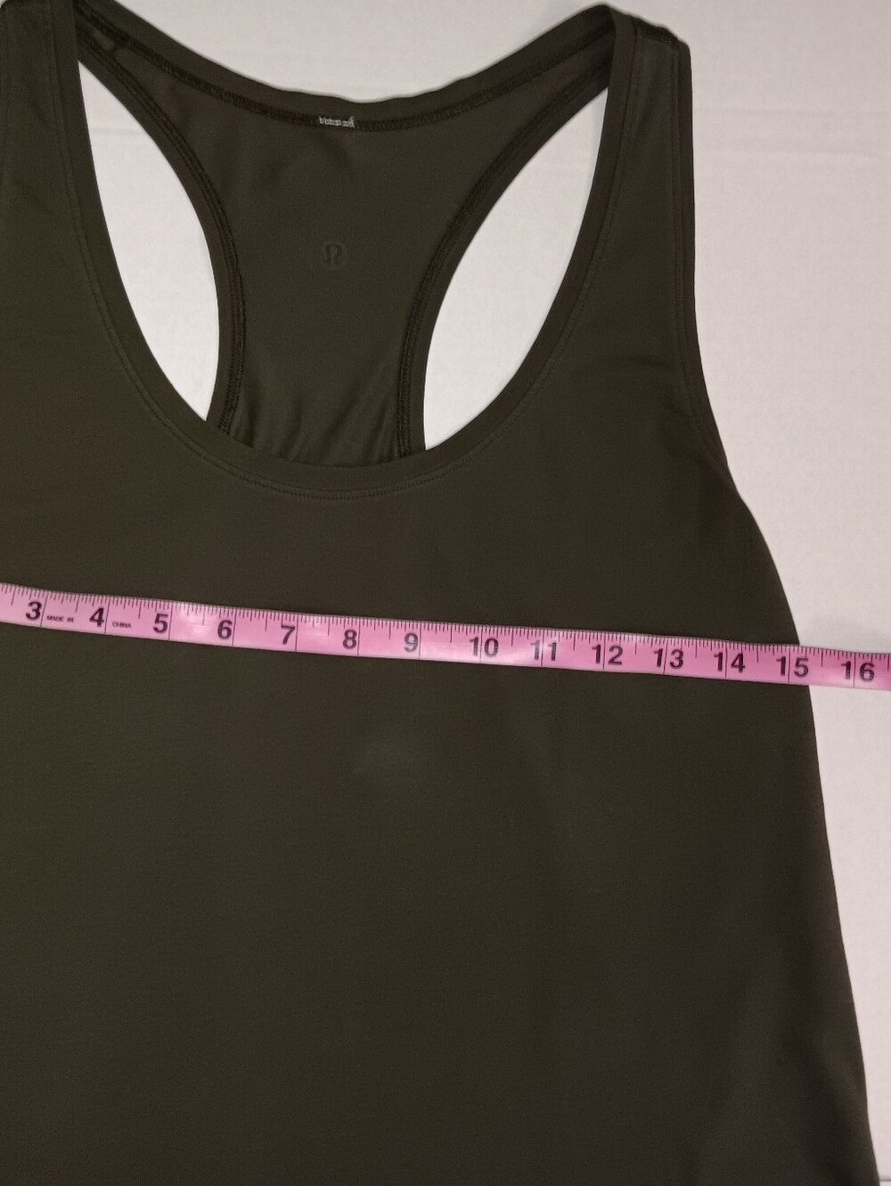 LULULEMON STRECTH RACERBACK TABK-TOP - Picture 4 of 9